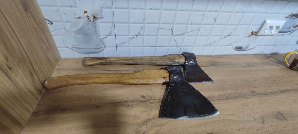 Болта. Топор. Сотилади кассоблар учун