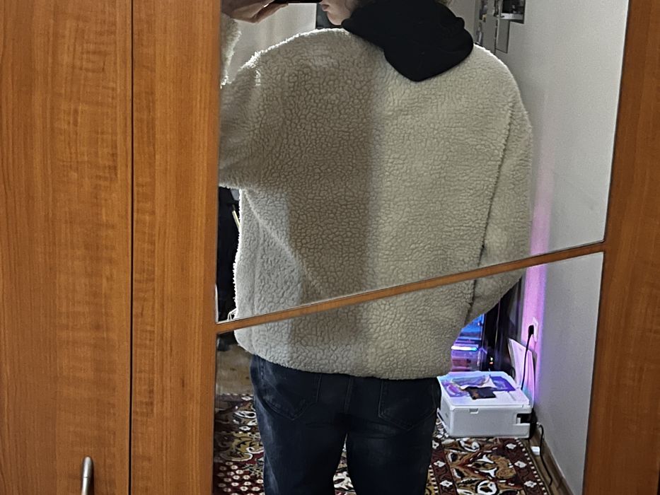 Bershka пухено яке