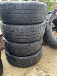 Продавам 4бр зимни гуми 215/60R17C Michelin Agilis