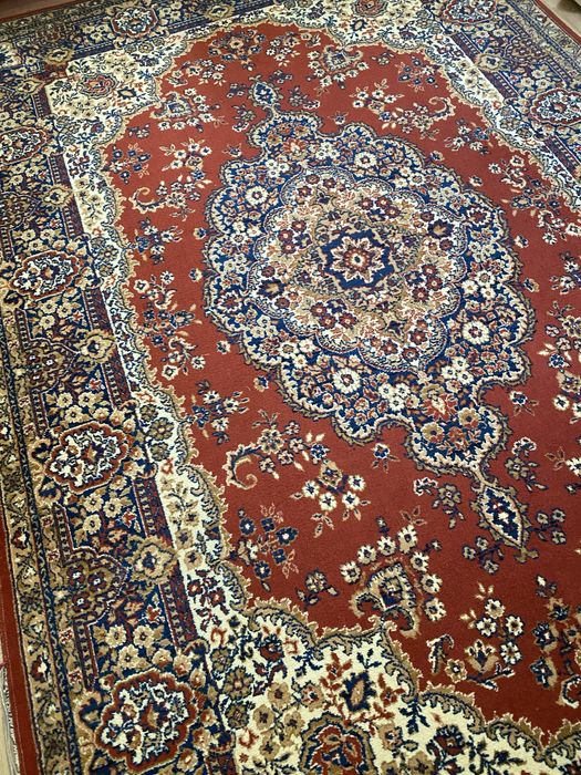 Ковры натуральные, шерстяные, 1-искуственный