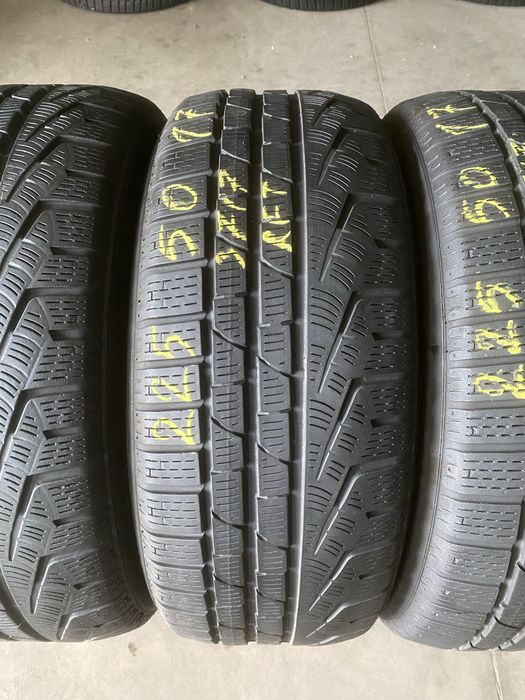 Anvelope iarna 225/50/17 Pirelli Sottozero 2 RFT 225 50 17 R17