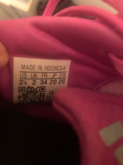 Маратонки Adidas 34 и Asics 34,5