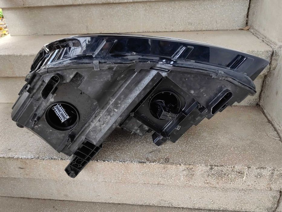 Фар VW Tiguan 5N FULL LED десен / Фар Тигуан / Фар Tiguan Оригинален