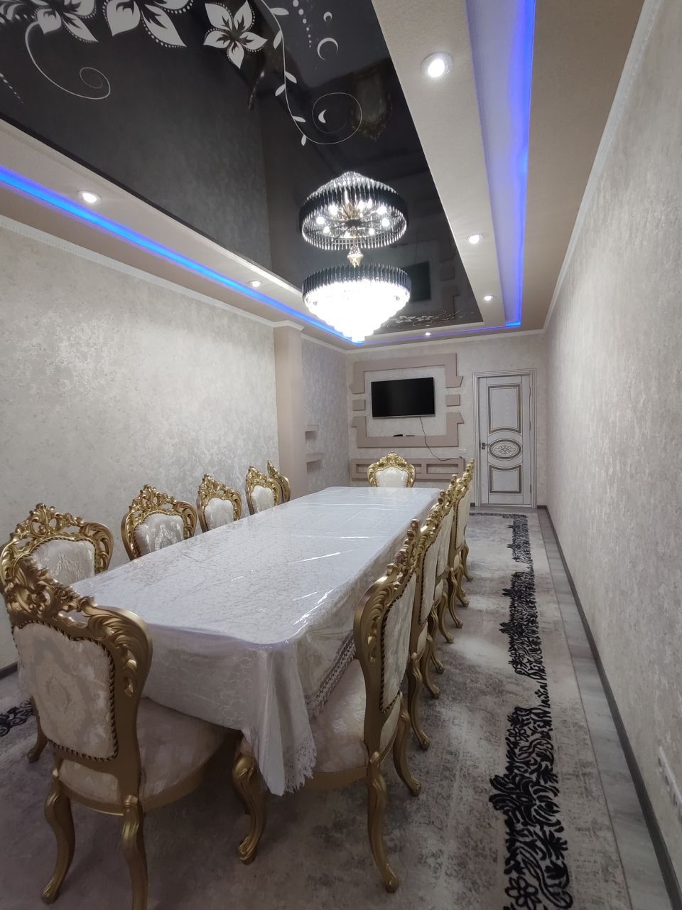 Срочно сдается 3 комнатная квартира Узбекистанская 500 уе Агентства