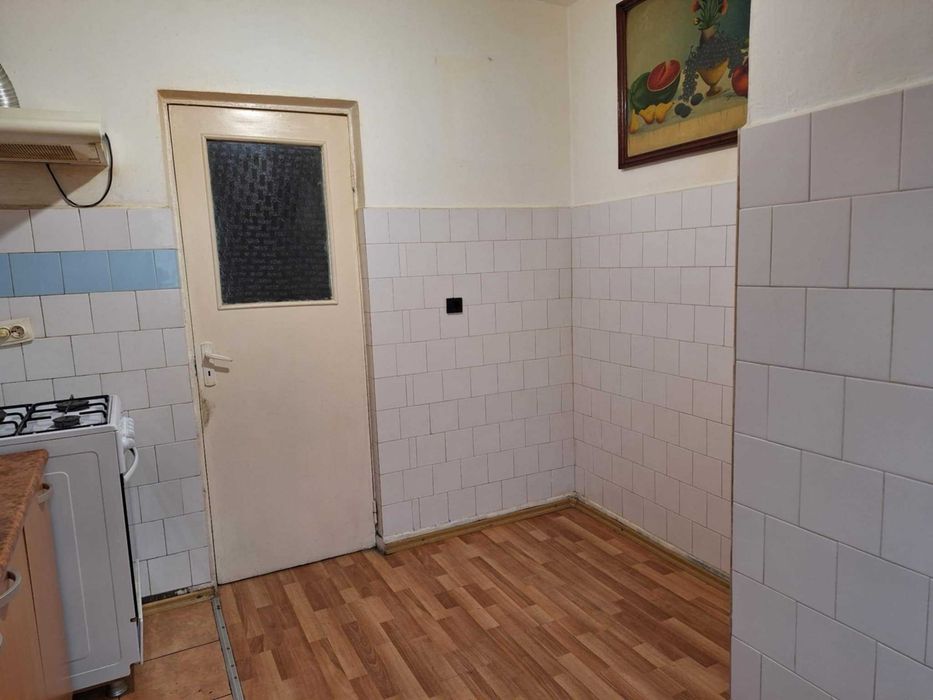 vând apatrament 3 camere