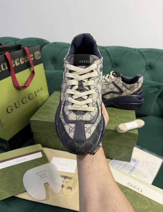 Adidasi gucci full box