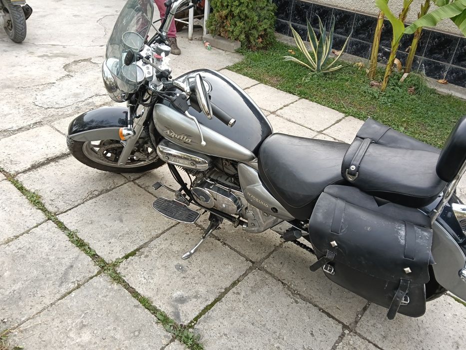 Vând motocicleta Aquila HYOSUNG preț negociabil