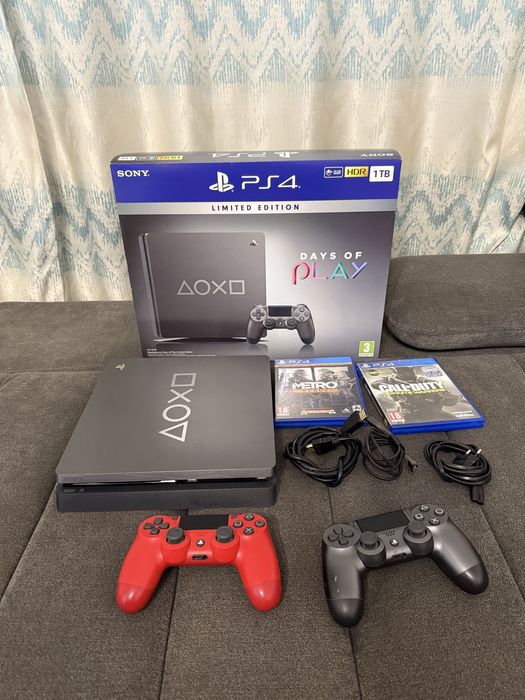 PS4 Slim Days of Play