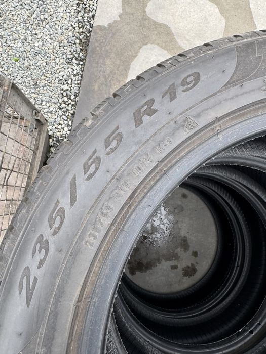 4 anvelope iarna Pirelli Scorpion 235/55r19 an 2023