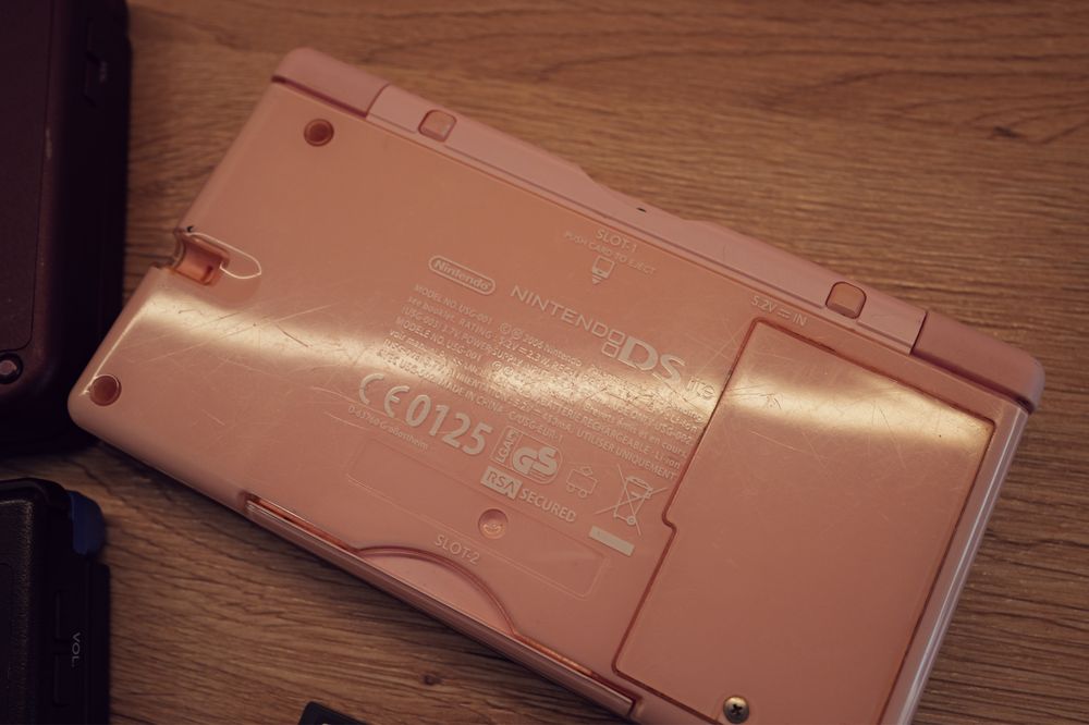 Consola Nintendo DS Lite Roz