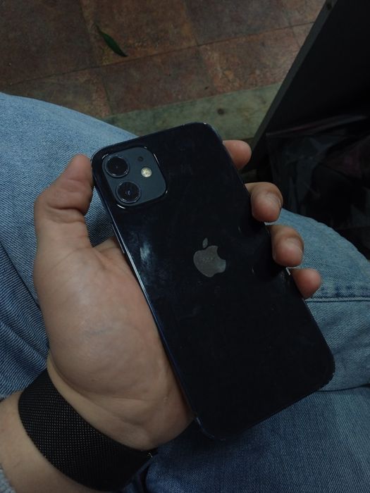 айфон 12  64/79%