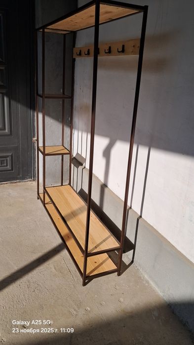 Прихожка с полкой