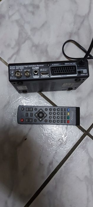 Vind sau schimb 3 Receivere la pret de 1 , Receptor   DVB T2 + 2