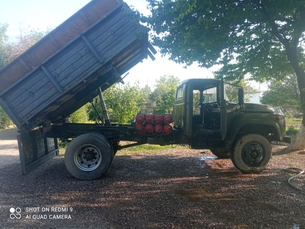 Zil sotiladi yili 1986 barcha ma'lumot telefonda