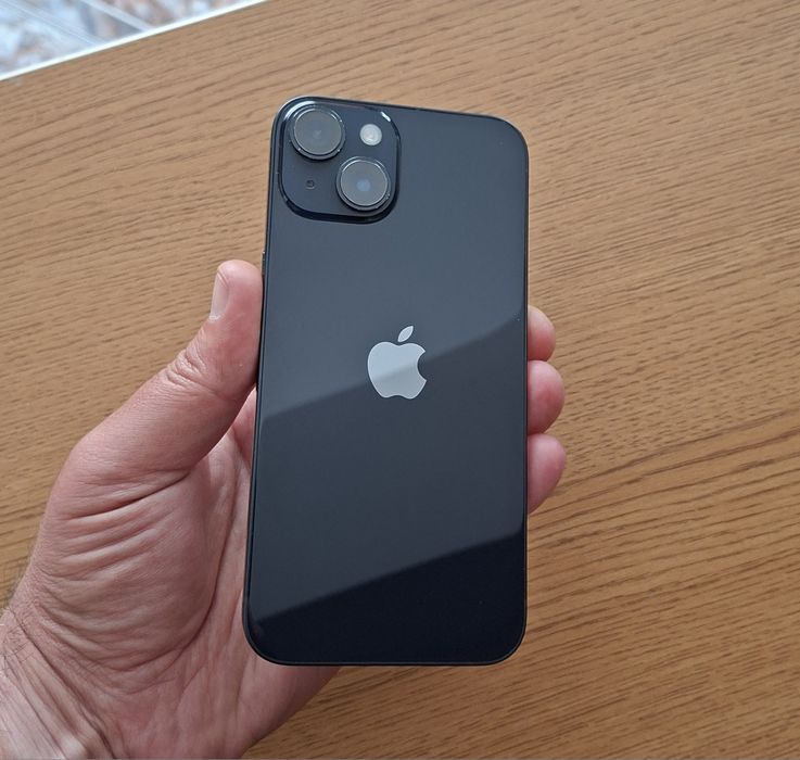 Apple iPhone 14 - 128GB / 84% / Midnight