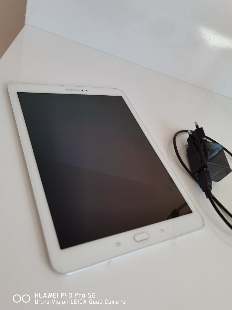 Samsung T819 Galaxy Tab S2 9.7 LTE 32GB