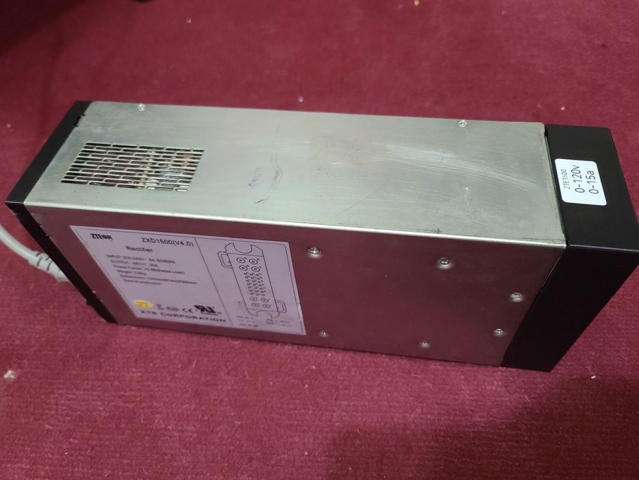 Лабороторный блок питания