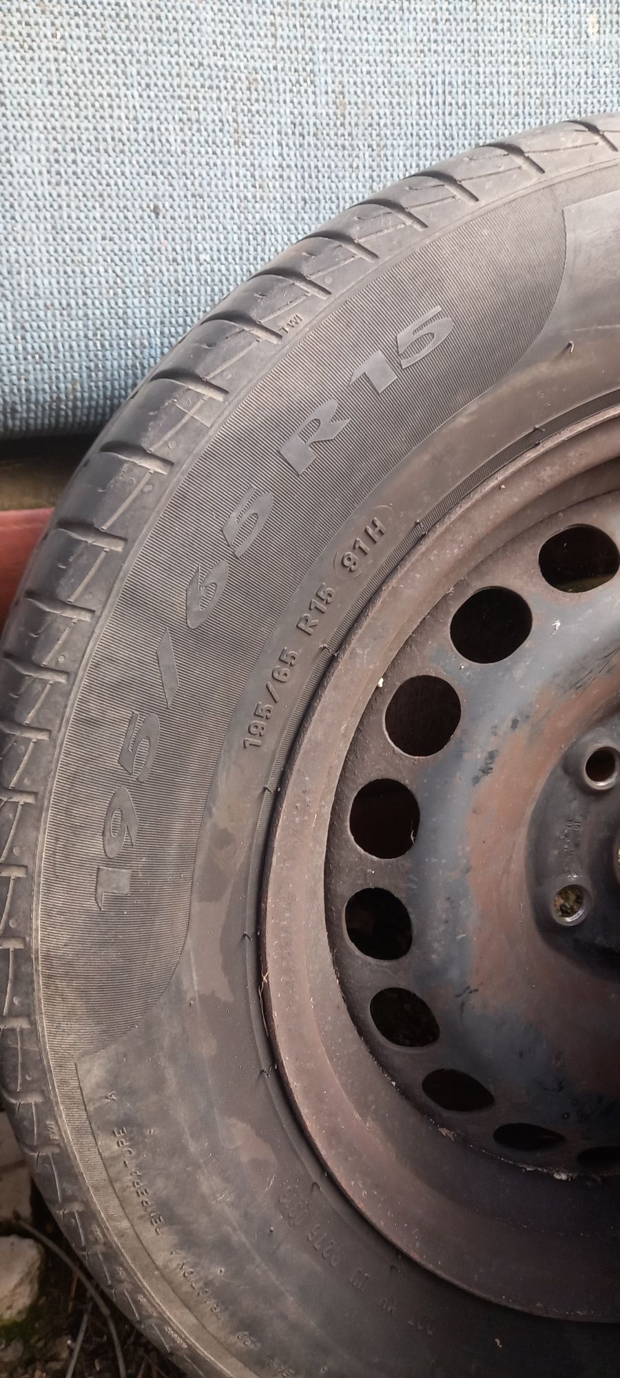 Vand roti 195/65 R15,anvelope,jante,capace original vw