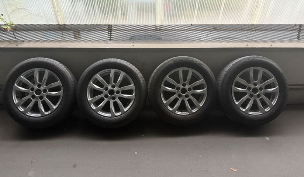 Оригинални лети джанти 16цола с гуми 205 60 16 за Toyota Corolla,Verso