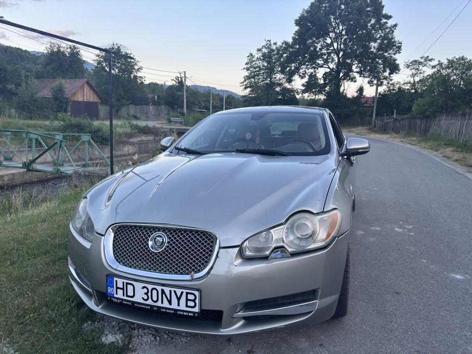 Vand sau schimb jaguar xf