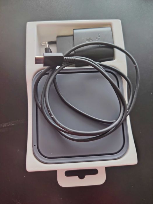 Супер бързо безжично зарядно SAMSUNG