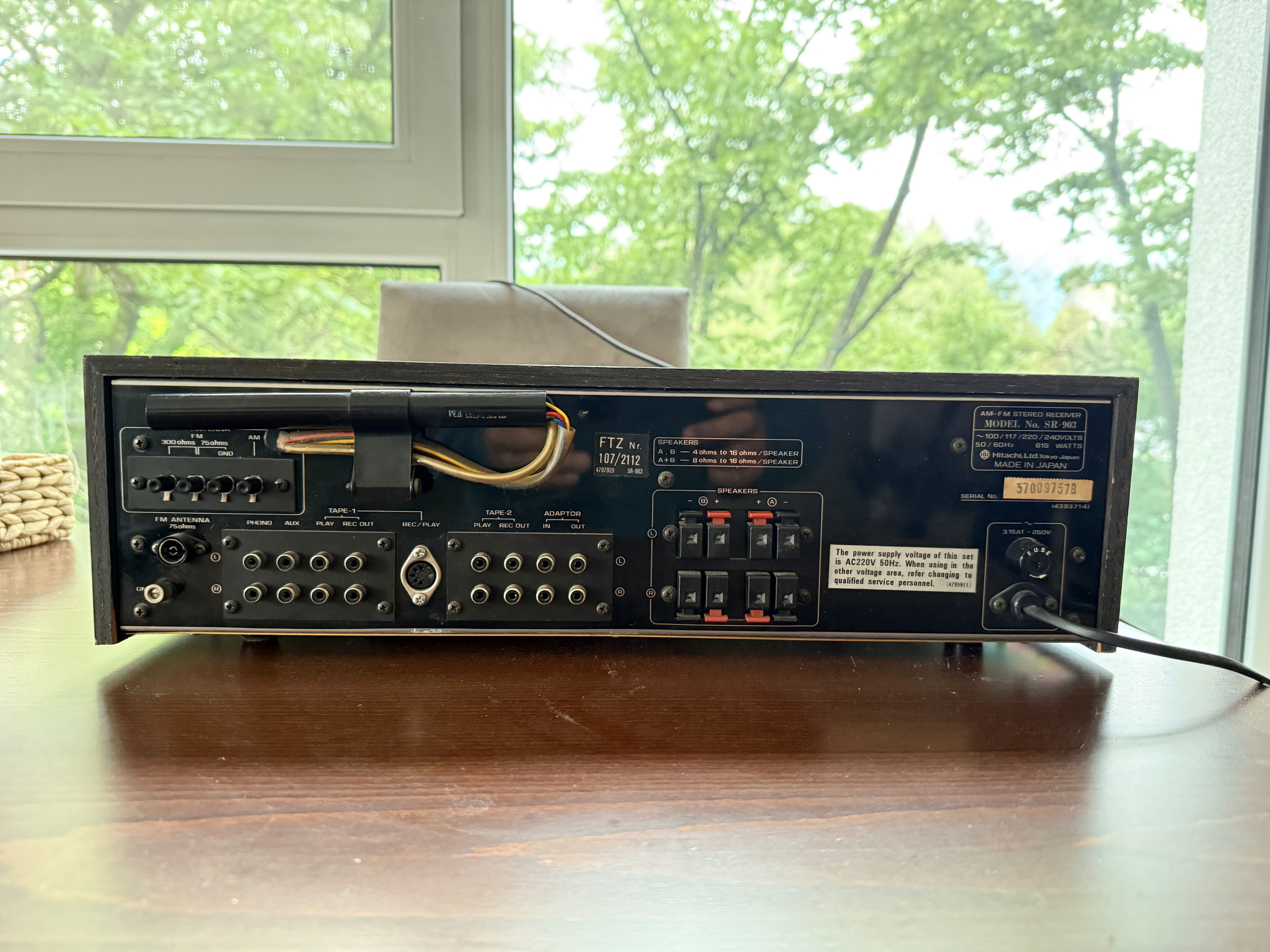 HITACHI receiver SR-903