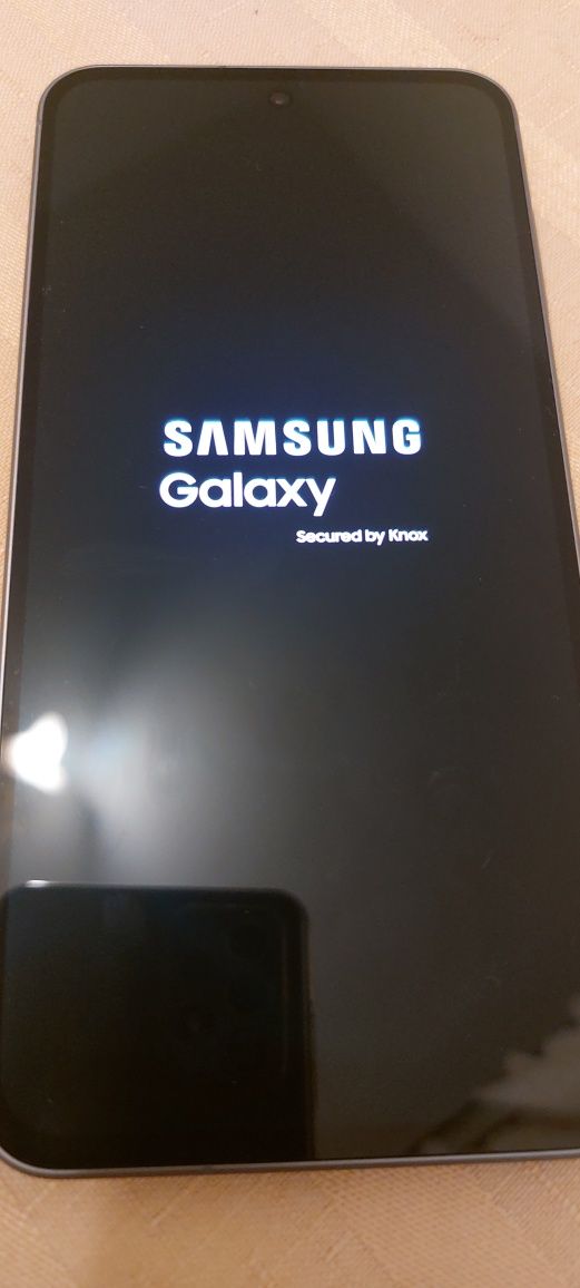 Samsung A56 5G чисто нов 2г.гаранция