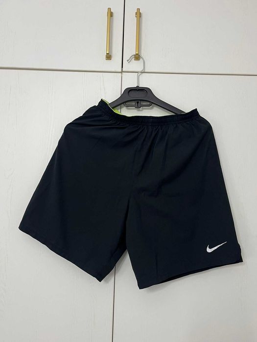 Pantaloni scurti Nike 7" Phenom 2 in 1