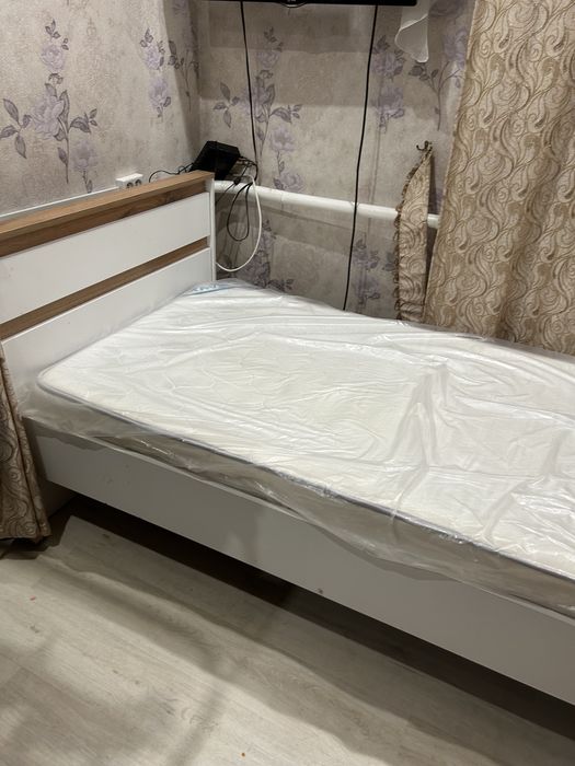 Продам  2 кровати полуторки