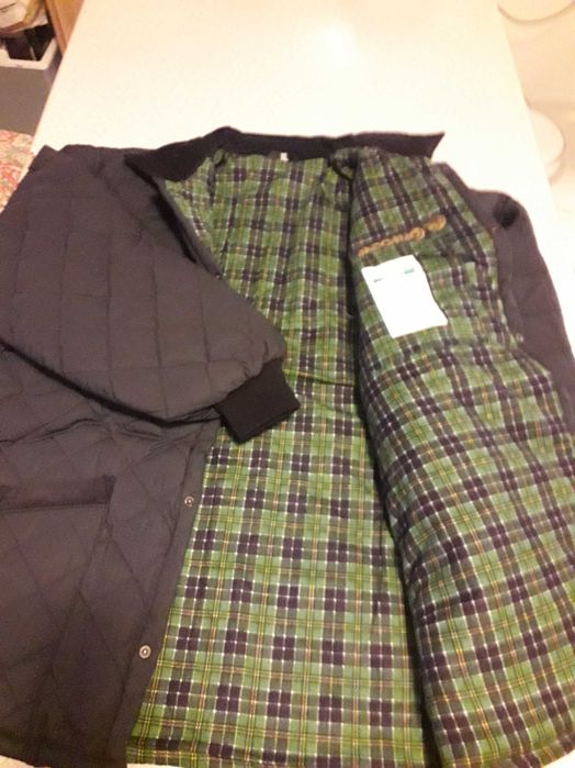 Geaca matlasata barbati noua