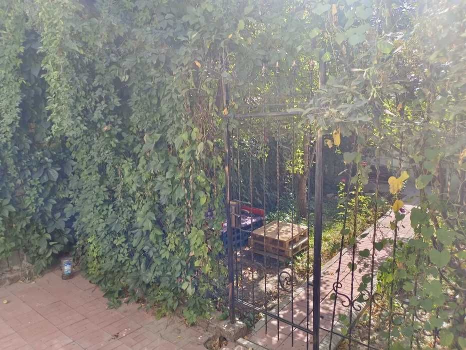 Срочно сдается маленький домик из 2 комнат,Яккасарайский район