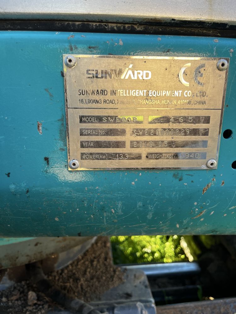 Miniexcavator Sunward 2 tone swe20b