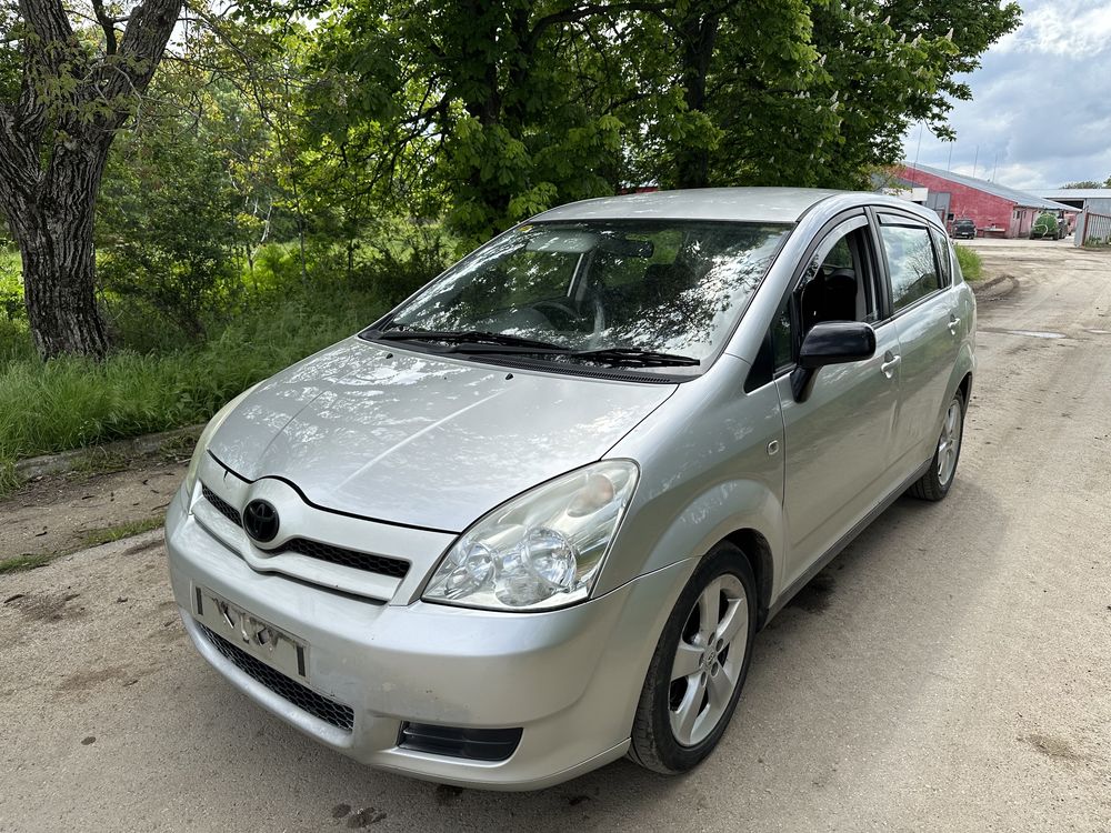 Toyota Corolla Verso 2.2 D4D на части