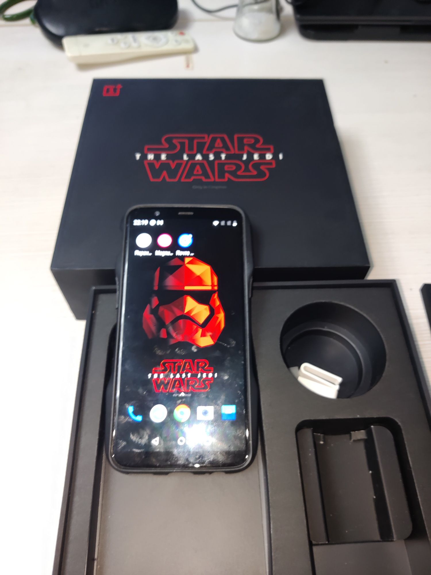 Oneplus 5t лимитированная серия ! Star Wars