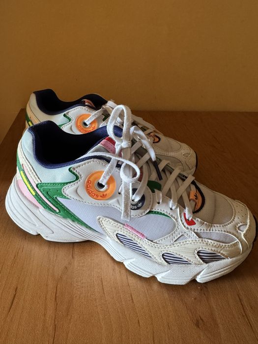 Маратонки adidas