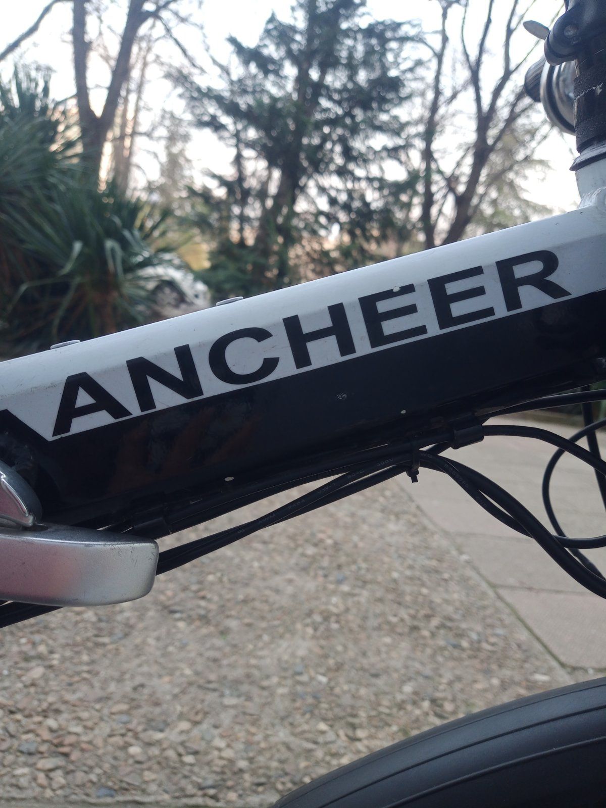 Продава алуминиев електрически велосипед Ancheer