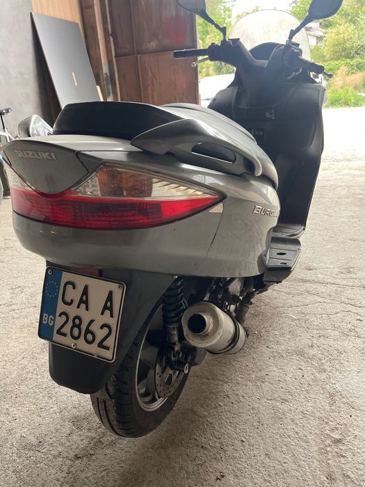 Suzuki burgman 200