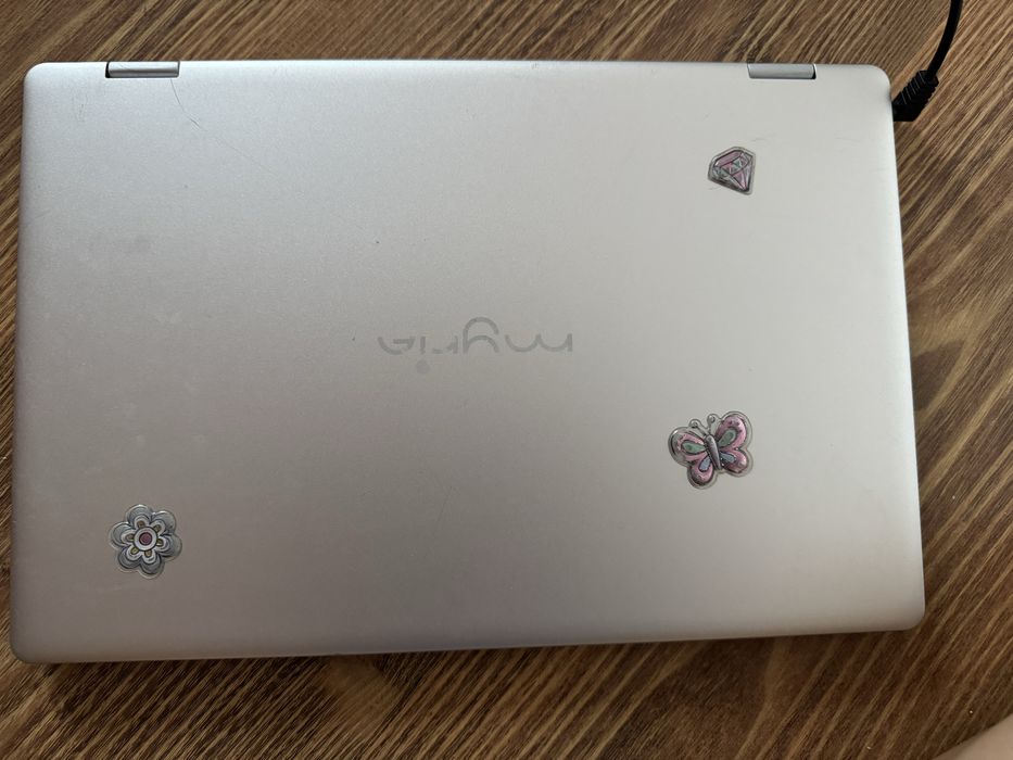 Se vinde laptop Myria