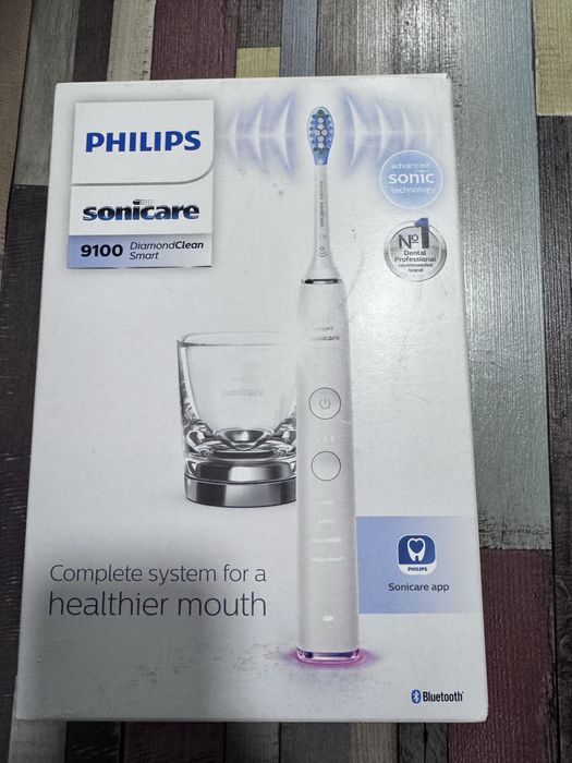Vând 2 seturi de periute Philips Sonicare seria 9000