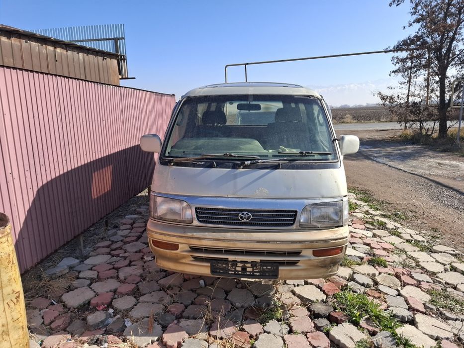 Toyota Hais 1994г 4 вд