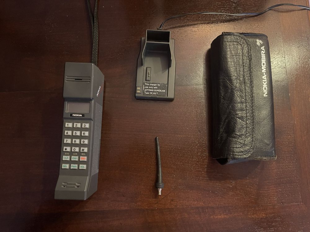 nokia 1987г. mobira cityman 1320