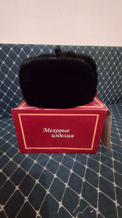 Норквый шапка в отличном состоянии за 15 тысяч