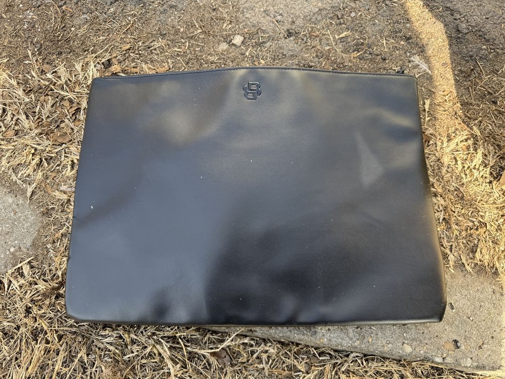 Husa piele Boss pentru tableta laptop 15.6"