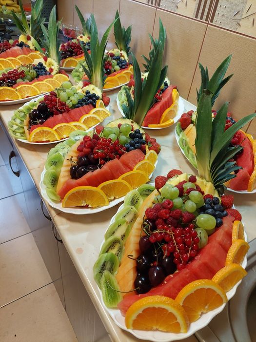 Bufet de fructe si sclupturii pt evenimente!!