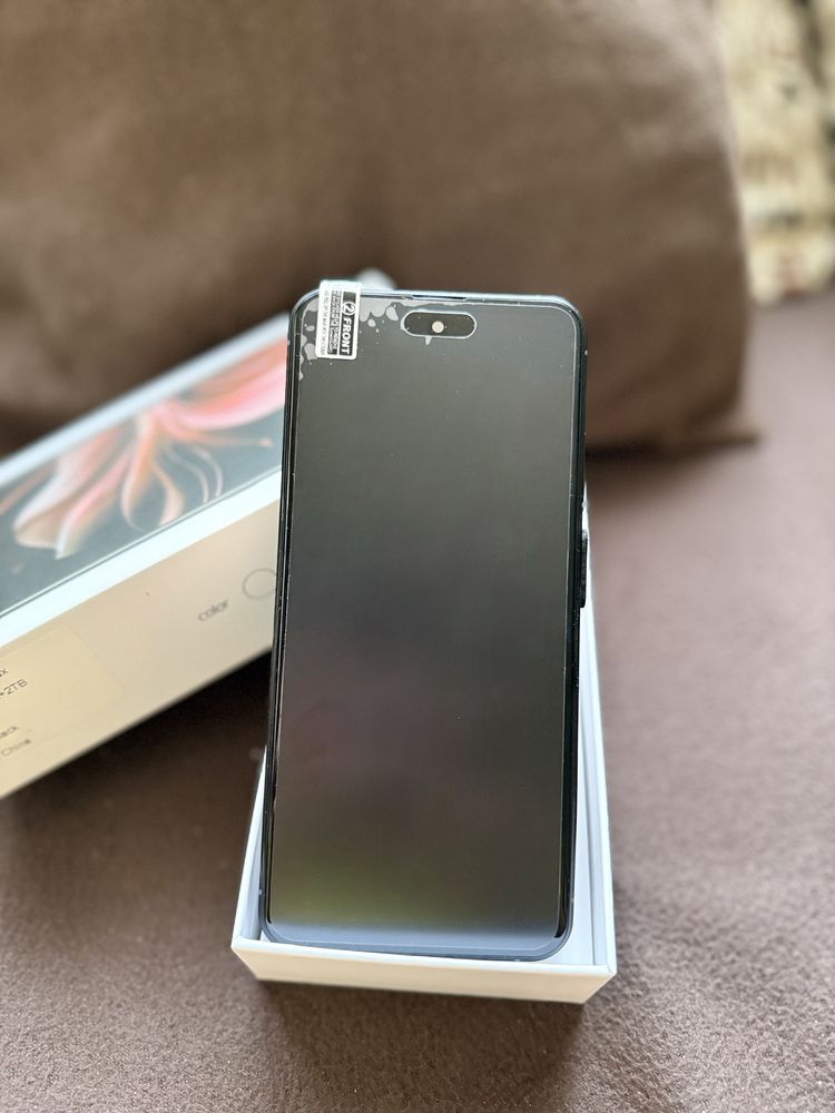 XS 16 pro max, black