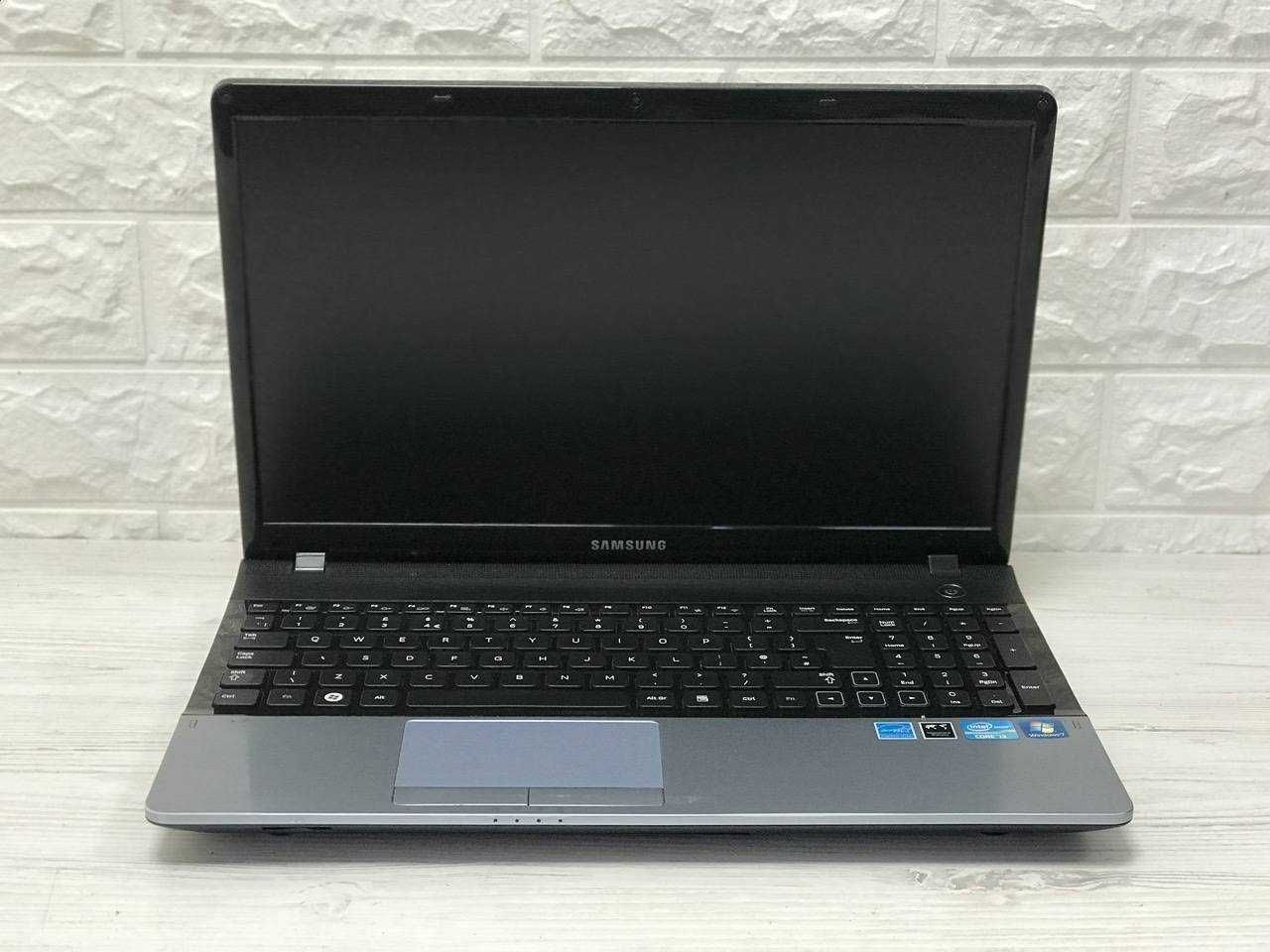 Ноутбук Samsung 15.6 Core i3, SSD 120, GT 520MX