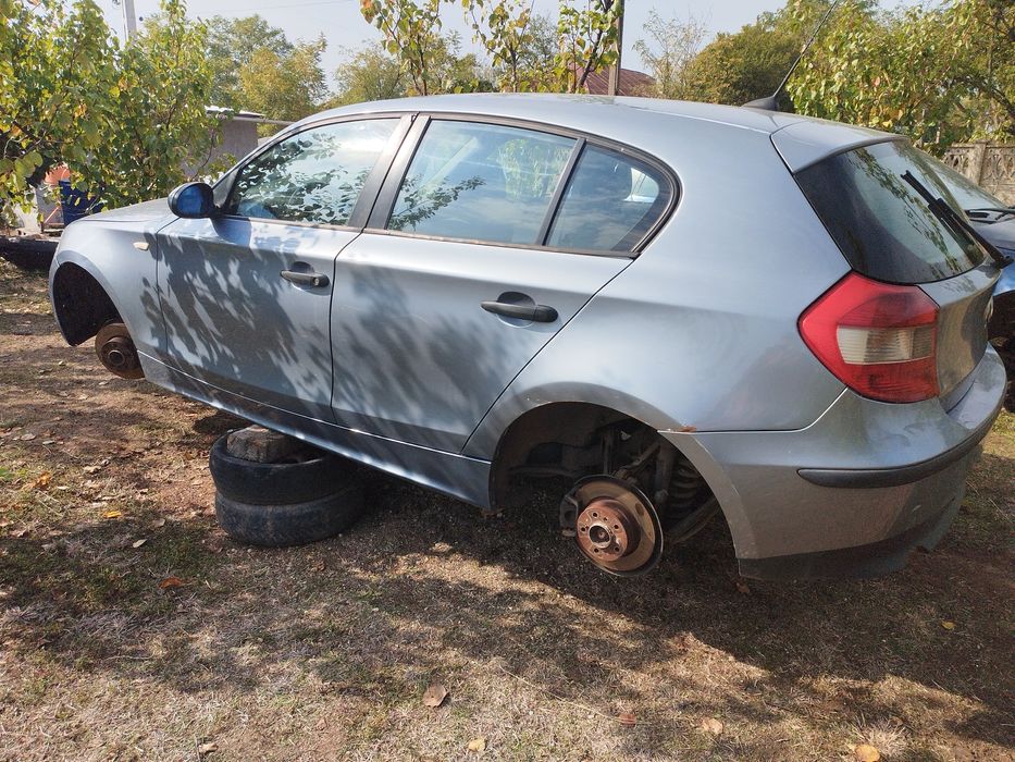 Dezmembrez / piese bmw e87 118d 122 cp 2005