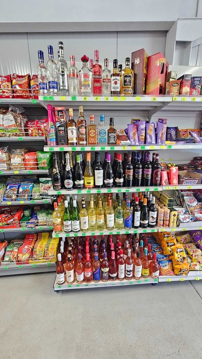 Vand Magazin Alimentar  minimarket complet utilat,cu stoc marfa inclus
