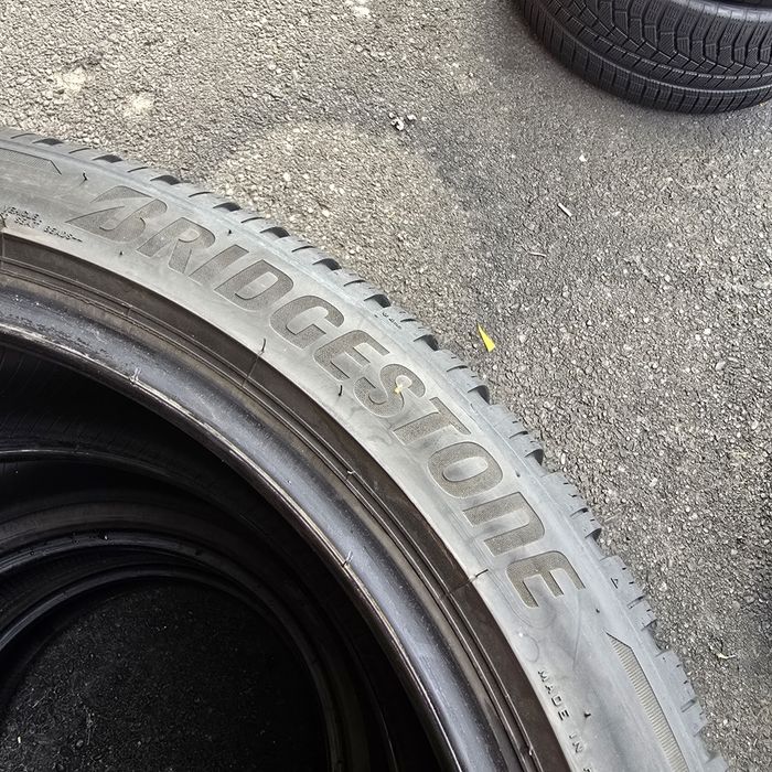 2x 255/40/20 M+S BRIDGESTONE 2021 Stare excelentă