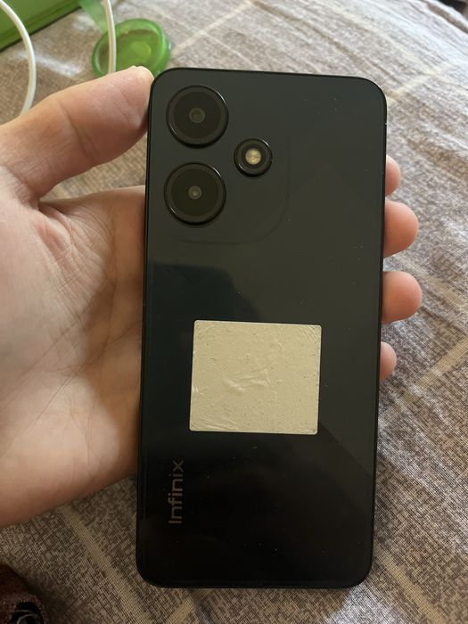infinix hot 30 i. 128/8+8 srochna sotiladi bugun olganga 350 ming